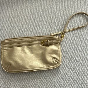 Neiman marcus soft gold leather wristlet